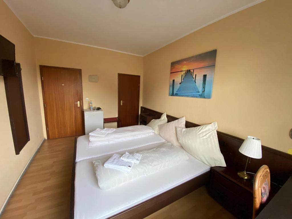 Taverna Hotel Roemerkrug Hannover Kültér fotó
