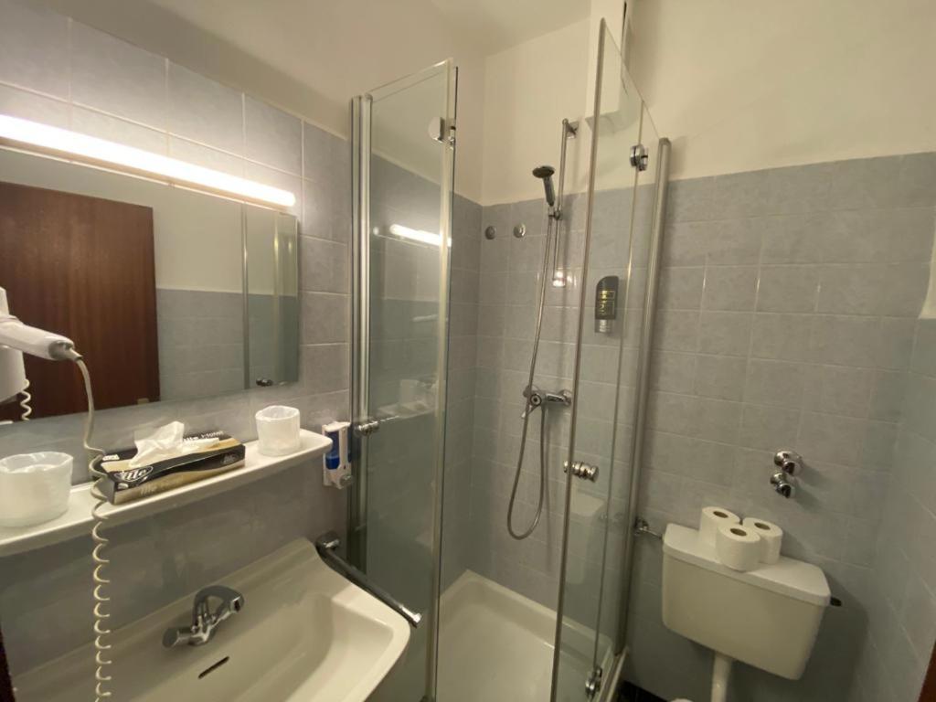 Taverna Hotel Roemerkrug Hannover Kültér fotó
